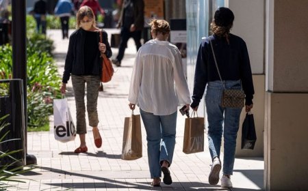 معنويات المستهلكين الأميركيين تتدهور تحت وطأة رسوم ترمب الجمركية