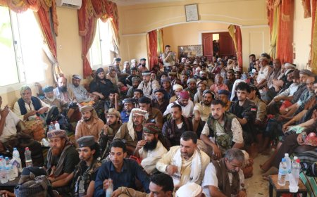 قبائل ومشائخ مديرية الشهداء( الازارق) تعزّي ابناء الصبيحة وتطالب بالعدالة: “نحن معكم وفيكم.. والقصاص حياة