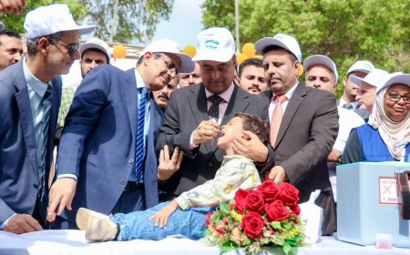 رئيس الوزراء يدشن الحملة الوطنية الطارئة للتحصين ضد شلل الأطفال: استجابة واسعة وتفاعل مجتمعي في عدن