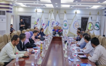 اللجنة الوطنية للطوارئ البحرية تناقش تداعيات تلوث البحر الأحمر بسبب الهجمات الحوثية 