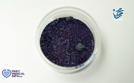 برمنجنات البوتاسيوم.. مسحوق أرجواني لعلاج مشكلات الجلد وتنقية الجروح