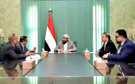 المحرّمي يطلع على أوضاع الخطوط الجوية اليمنية ويؤكد ضرورة النهوض بقطاع الطيران