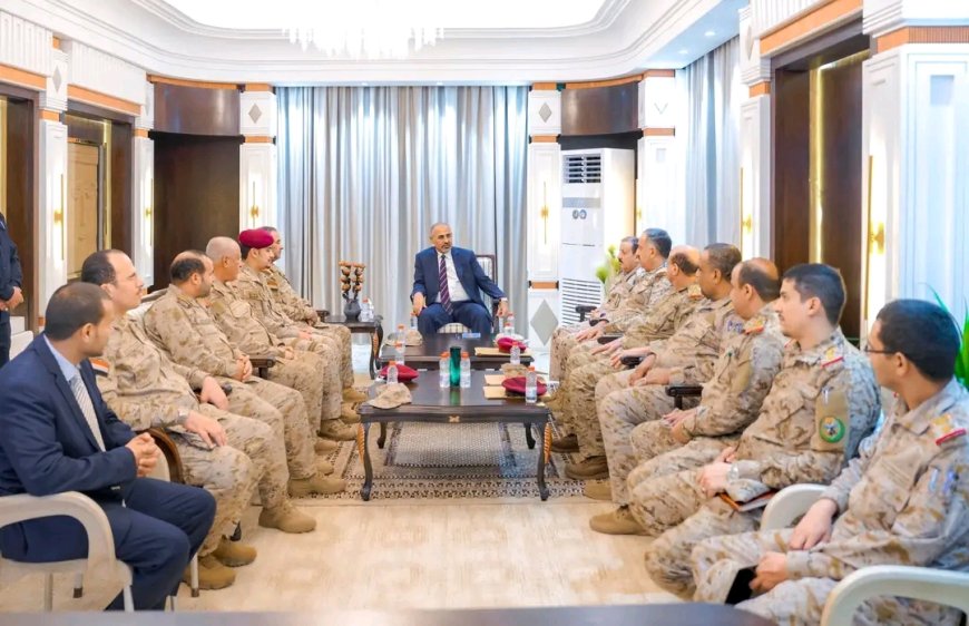 الزُبيدي : نحن اليوم أمام لحظة تاريخية وحاسمة يتوقف عليها مصير المنطقة برمتها