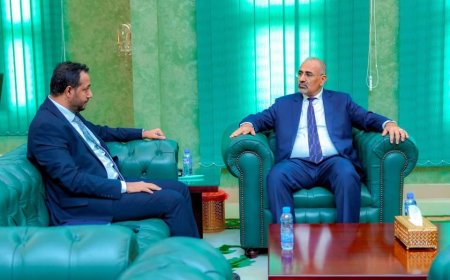 اللواء الزُبيدي يطّلع على استعدادات وزارة التربية لانطلاق العام الدراسي الجديد