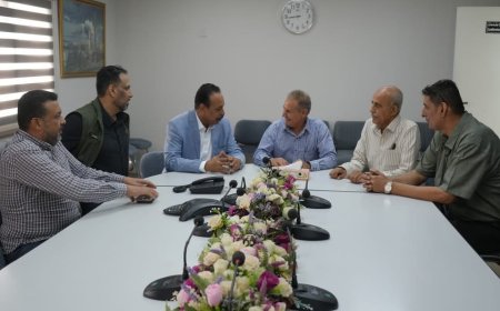 شراكة جديدة لتعزيز البنية التحتية: مصافي عدن وصندوق صيانة الطرق يضعان الأسس لتوفير مادة الإسفلت محلياً