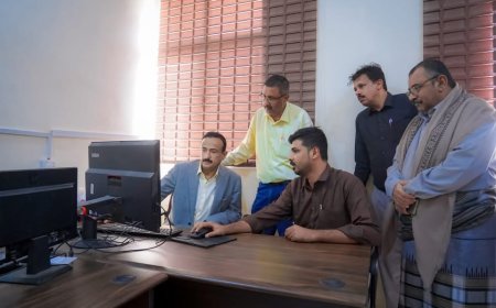 محافظ شبوة يدشن منصة “أسعار شبوة الإلكترونية” لتعزيز الشفافية وتنظيم الأسواق