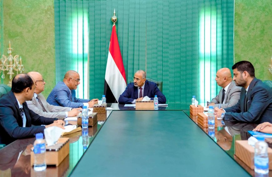 الزُبيدي يؤكد على أهمية تطوير قطاع الاتصالات لتحقيق نقلة نوعية في الخدمات