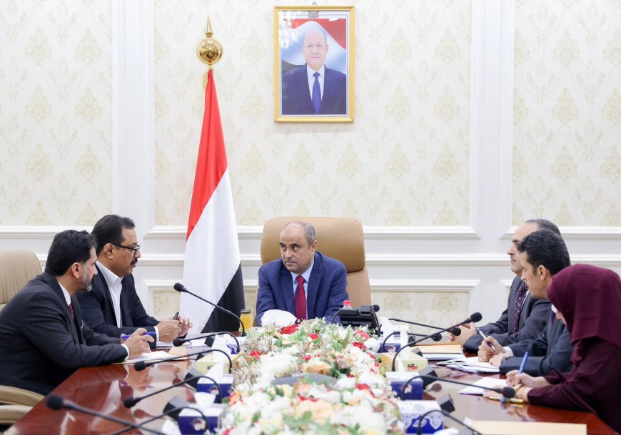 بن بريك يضرب بيد من حديد: لا تلاعب بأسعار الغاز بعد اليوم!