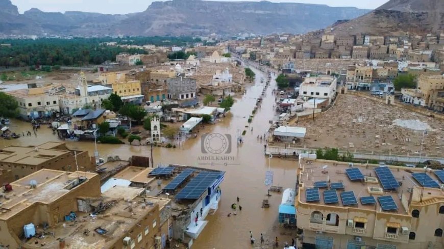 امطار وسيول تلحق أضراراً واسعة وتقطع الطرق بين مديريات #وادي_حضرموت