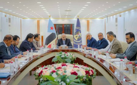 القيادة التنفيذية العُليا تقف أمام نتائج الحملة الرقابية على الأسعار وتبحث سُبل تعزيز الإيرادات الضريبية