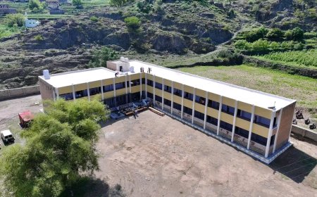 برعاية المحرّمي ودعم إماراتي.. إعادة تأهيل ثانوية خالد بن الوليد للبنين في مديرية رُصُد بأبين