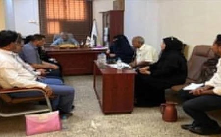 كلية الإعلام بجامعة عدن تعقد اجتماعها الدوري وتقر استعداداتها للعام الدراسي الجديد