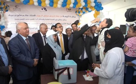 وزير الصحة يدشّن الجولة الثانية من حملة التحصين ضد شلل الأطفال بالعاصمة عدن
