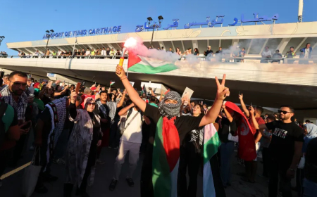 سفينة "الضمير" تتحدى الحصار الإسرائيلي وتتجه إلى غزة برسالة تضامن دولية