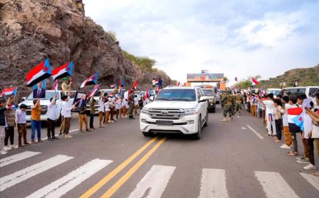 الآلاف يتوافدون إلى الضالع للمشاركة في فعالية جماهيرية دعا لها المجلس الانتقالي بمناسبة ذكرى ثورة 14 أكتوبر