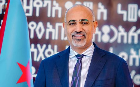 اللواء الزُبيدي يوجّه كلمة مهمة لشعب الجنوب في الداخل والخارج بمناسبة الذكرى 62 لثورة 14 أكتوبر المجيدة