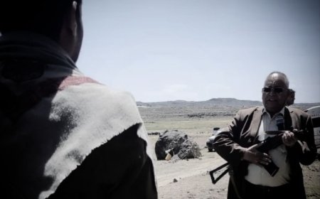 حين تنحني الجامعات للبندقية.. مشهد يلخص واقع التعليم في مناطق الحوثي