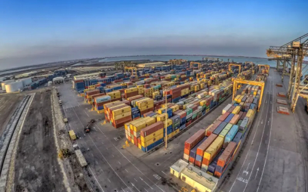 جمارك عدن تصدر تعميماً هاماً بخصوص الدولار الجمركي