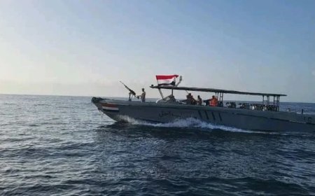 طاقمها إيرانيين وباكستانيين.. خفر السواحل اليمنية تحبط تهريب أكثر من طنين من المخدرات في بحر العرب