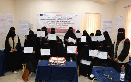 جمعية العريش النسوية التنموية الخيرية تختتم الدورة التدريبية في التسويق الإلكتروني لمشروع “خطوة تمكين” بخور مكسر