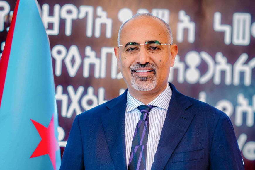 اللواء الزُبيدي يوجّه كلمة مهمة لشعب الجنوب في الداخل والخارج بمناسبة الذكرى 62 لثورة 14 أكتوبر المجيدة