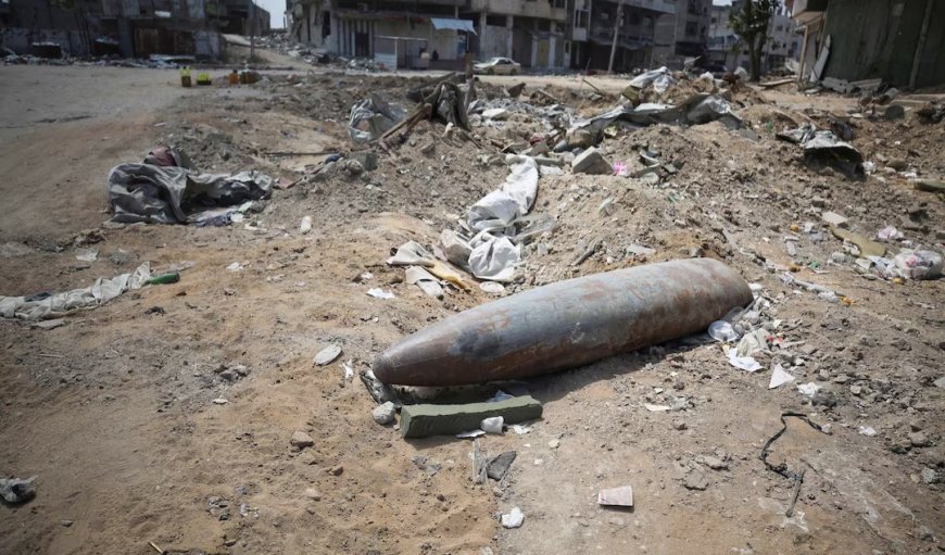 خبير دولي لإزالة المتفجرات : إزالة الألغام و المواد المتفجرة من غزة يستغرق 30 عاماً على الأقل