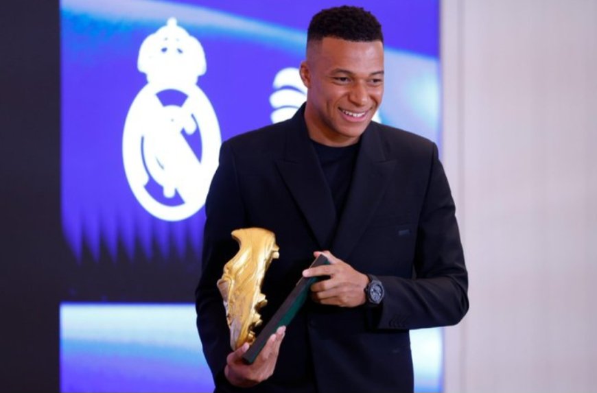 مبابي يفوز بجائزة الحذاء الذهبي ويضيف نجاحاً جديدًا لمسيرته الكروية