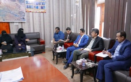 المحافظ بن الوزير يبحث مع مؤسسة شبوة لعلاج أمراض القلب سبل تعزيز التعاون والتنسيق المشترك