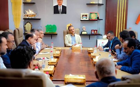 وزير الدولة محافظ العاصة عدن يوجه بتكثيف الحملات الميدانية لضبط المخالفين ومراقبة الأسعار