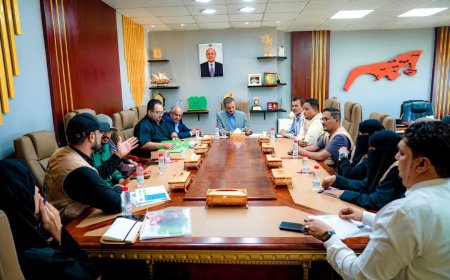 محافظ العاصمة عدن يشدد على تكاتف الجهود لحماية البيئة والأراضي الرطبة ومواجهة تغيّر المناخ