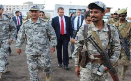 قيادة خفر السواحل تبحث مع وفد بريطاني التعاون بالأمن البحري