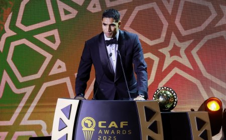 تتويج حكيمي بلقب أفضل لاعب في أفريقيا بعد موسم استثنائي