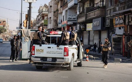 وزارة الداخلية السورية تفرض حظرًا للتجوال في حمص بعد جريمة قتل رجُل وزوجته تحمل أبعادًا طائفية