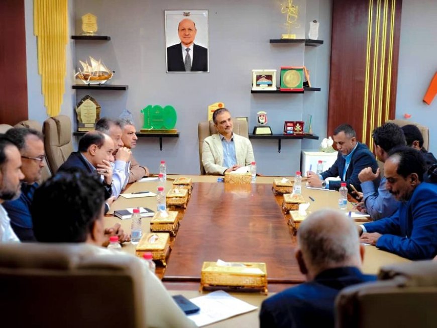 وزير الدولة محافظ العاصة عدن يوجه بتكثيف الحملات الميدانية لضبط المخالفين ومراقبة الأسعار