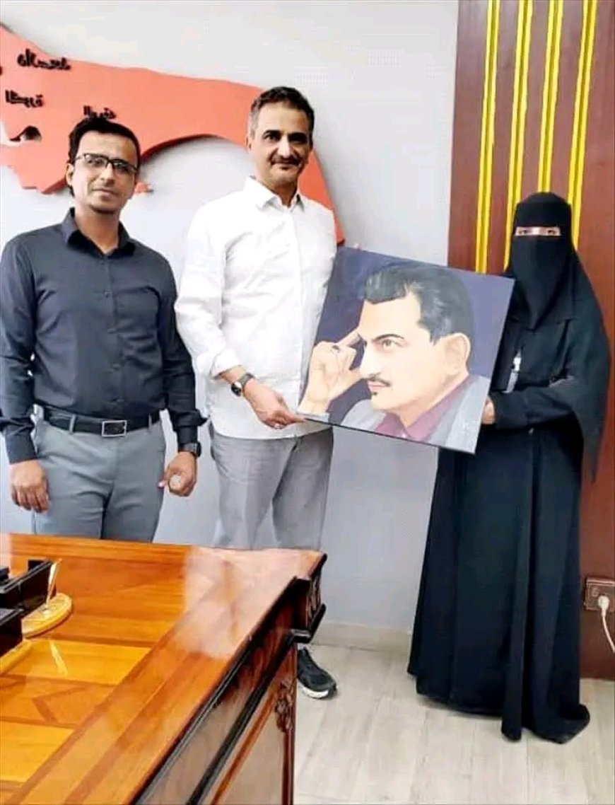 لملس يكرم الفنانة نادية المفلحي تقديراً لعطائها الفني والإنساني