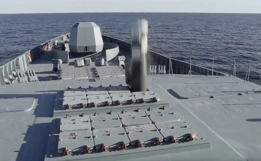 روسيا تختبر صاروخ “زيركون” الفرط صوتي أثناء مناورات عسكرية في بحر بارنتس