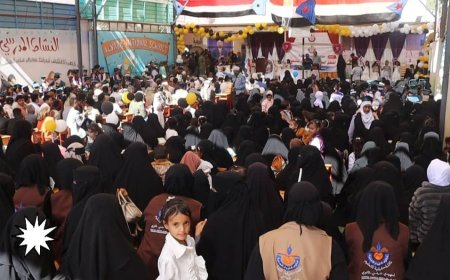 مدارس النبيل الأهلية بالضالع تحتفي بذكرى الاستقلال الوطني وتكرم أوائل طلابها ومعلماتها في فعالية نوعية ومميزة