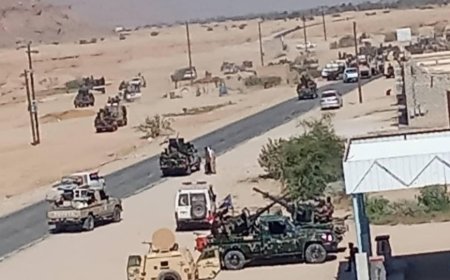 القوات المسلحة الجنوبية تتحرك نحو مقر قيادة المنطقة العسكرية الأولى بسيئون وسط ترحيب شعبي واسع