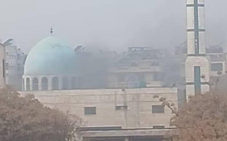 انفجار في مسجد بمدينة حمص السورية — وفرضيتان للتحقيق: هجوم انتحاري أو عبوة ناسفة مزروعة