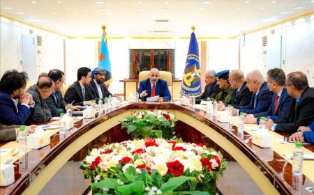 قيادة المجلس الانتقالي برئاسة اللواء الزبيدي تعقد اجتماع هام في عدن و(عدن الغد) تنشر تفاصيله