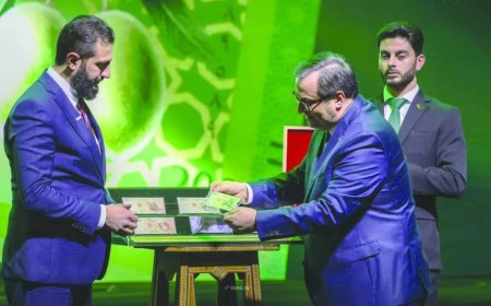 سوريا تُشهِر عملتها الجديدة في مراسم رسمية بدمشق ضمن خطة إصلاح اقتصادي