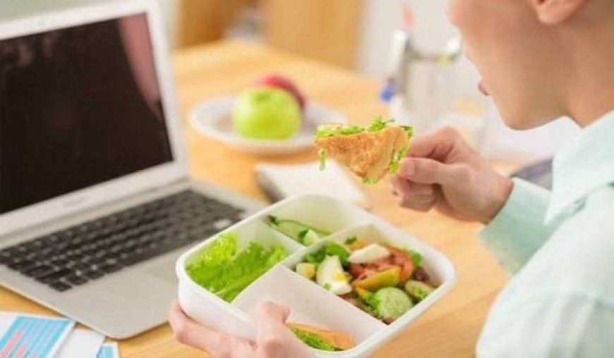 وجبات خفيفة وصحية للموظفين… دليل عملي ليوم عمل أكثر نشاطاً