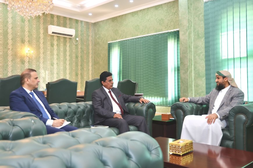 ‏عضو مجلس القيادة "المحرّمي" يلتقي الأمين العام لمجلس الوزراء