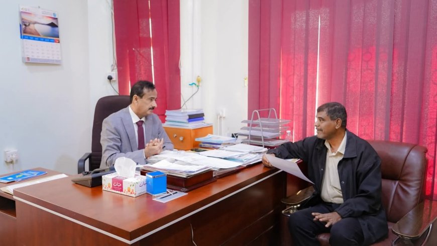 المحافظ بن الوزير يؤكد أستمرار دعم السلطة المحلية لمركز علاج الأورام وتوجه لإنشاء مركز متكامل ضمن المدينة الطبية بعتق