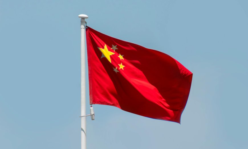 الصين تكشف عن نموذج أولي لجهاز تصنيع رقائق أشباه الموصلات المتقدمة رغم جهود واشنطن لايقافها