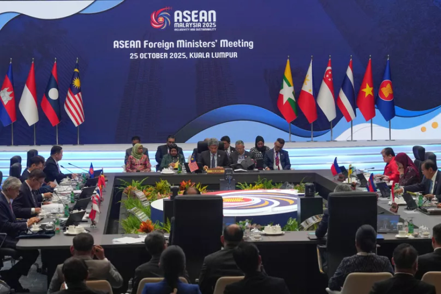 وزارة الخارجية الماليزية تؤكد عقد اجتماع استثنائي لوزراء خارجية آسيان غداً لخفض التصعيد بين كمبوديا وتايلاند