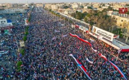 قنوات عالمية تنقل مليونية ساحة العروض بعدن