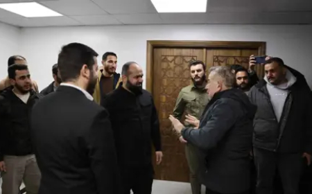 وزارة الداخلية السورية توثق تحرير محمد قنبض مُنتج مسلسل “باب الحارة”