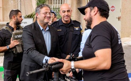 بن غفير يوسّع تسليح المستوطنين ويوافق على حمل السلاح في 18 مستوطنة بالضفة