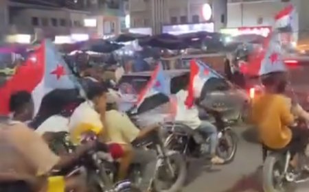 مسيرة جماهيرية بالمكلا حضرموت بالدراجات النارية والسيارات دعما وتاييدا للرئيس القائد (عيدروس )